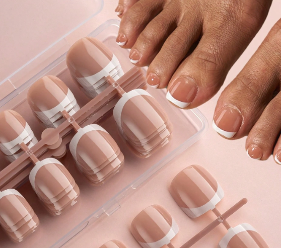 PEACHY TOES